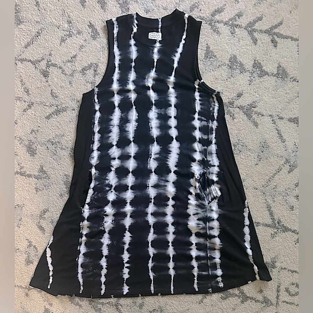 Mud Pie Tie Dye Viscose/Spandex Sleeveless Tunic. Small.